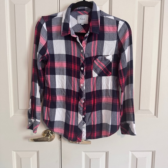 Rails Tops - Rails Flannel Button Up Shirt -Size Medium